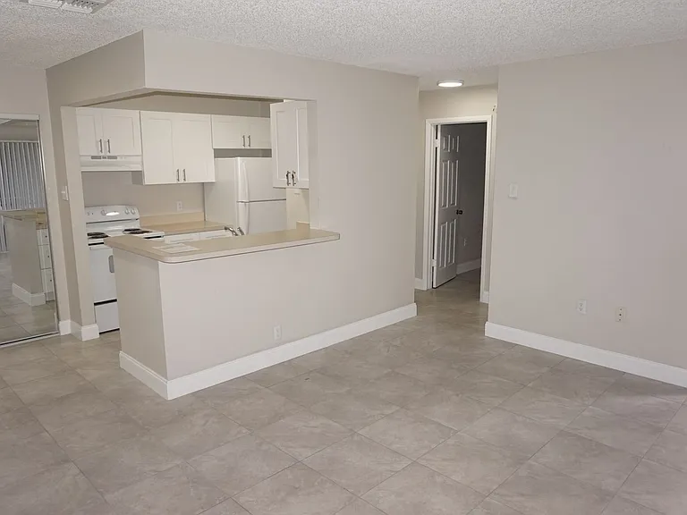 3819 Bowline Cir #101 — Photo 3