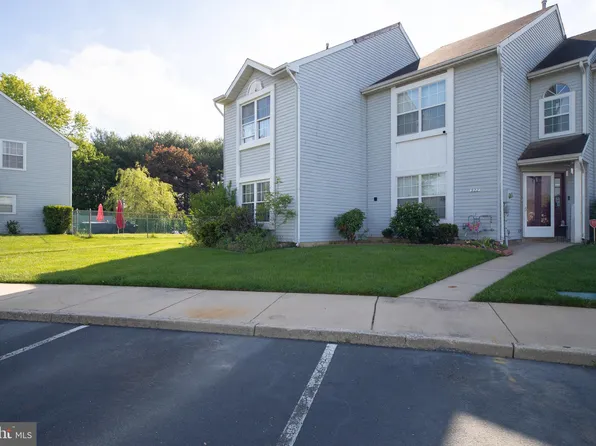 920 Thoreau Ln, Williamstown, NJ 08094
