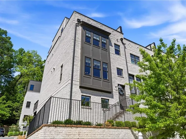 1801 Huntington Hills Ln NW, Atlanta, GA 30309