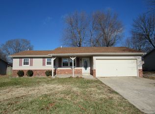 2269 E Livingston St, Springfield, MO 65803