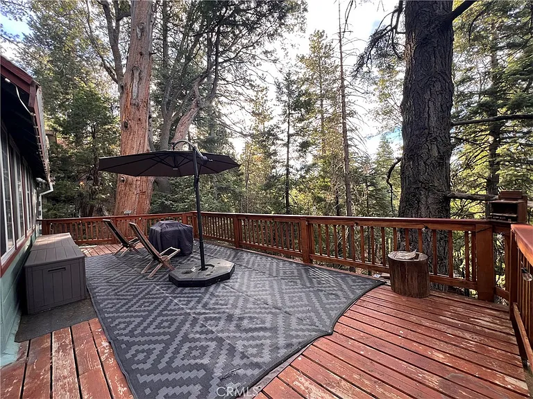 582 Rose Ln — Photo 29