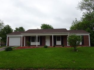 727 Fox Riv, Valparaiso, IN 46385