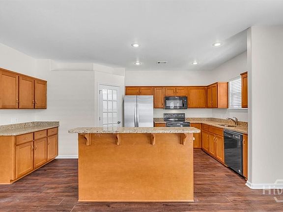 5th image of 137 Lake House Road