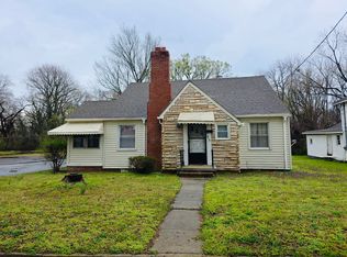 614 Halifax St, Emporia, VA 23847