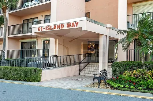 51 Island Way Photo 1