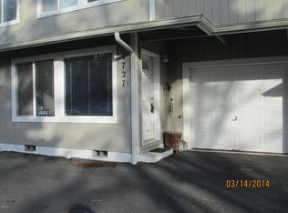 1727 NW 22nd St, Lincoln City, OR