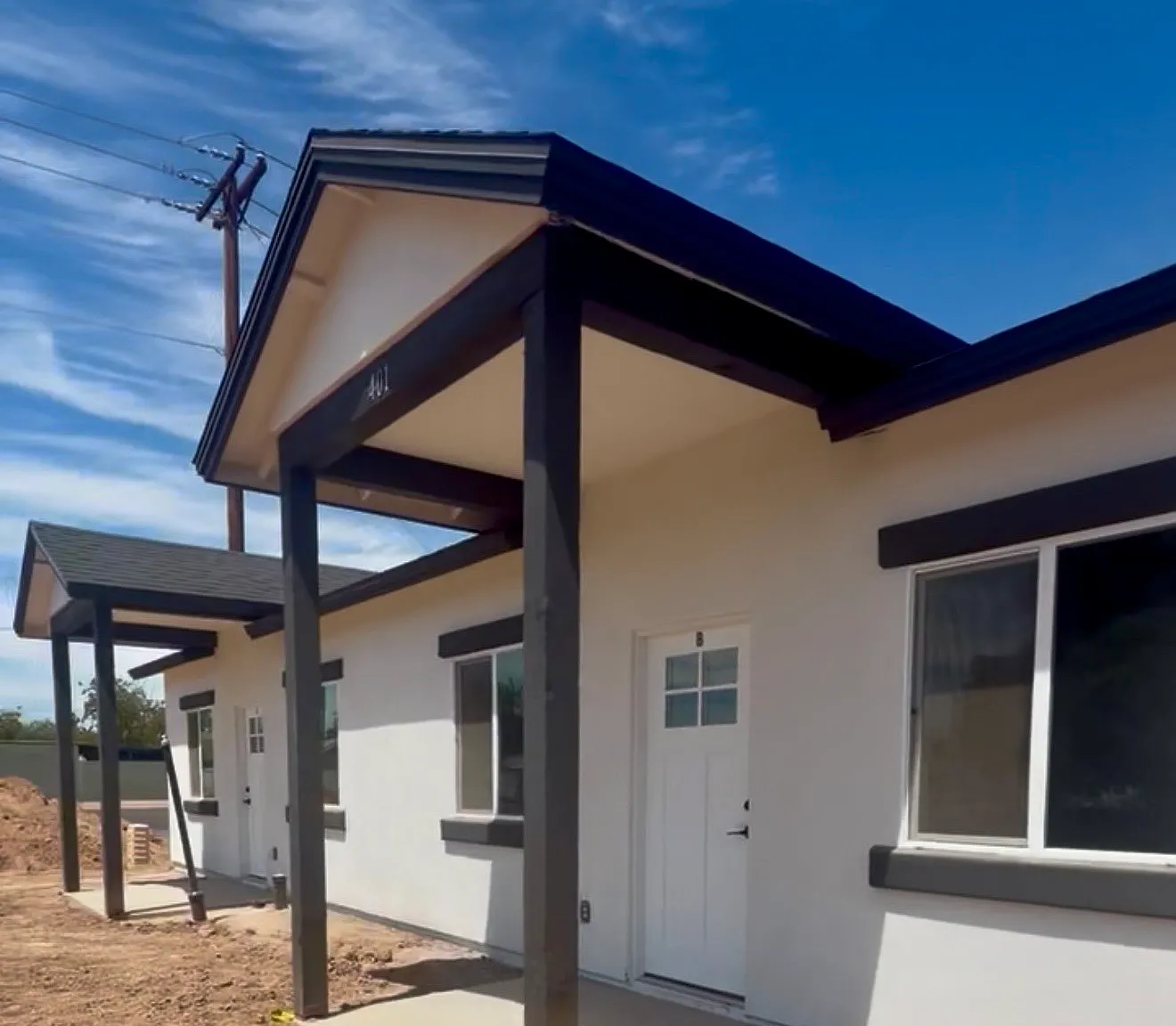 3 bed, $1,900 — Photo 1