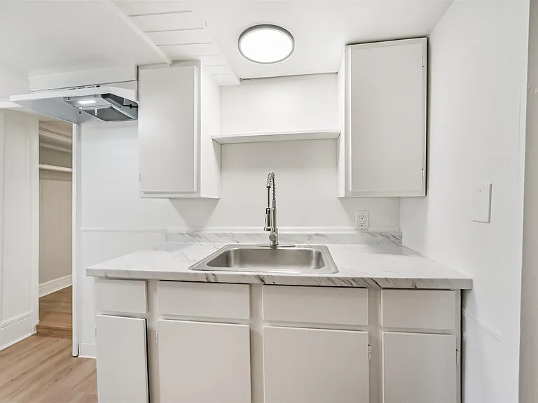 216 Redan St #6 — Photo 11