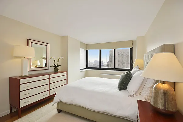 Sold by Corcoran | media 15