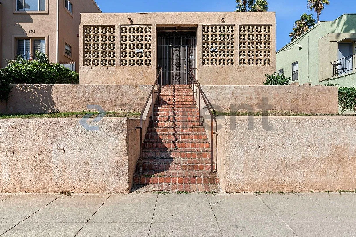 1 bed, 980 sqft, $2,175 — Photo 1