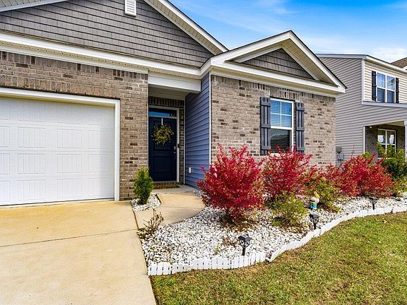 2nd image of 2587 Orion Loop