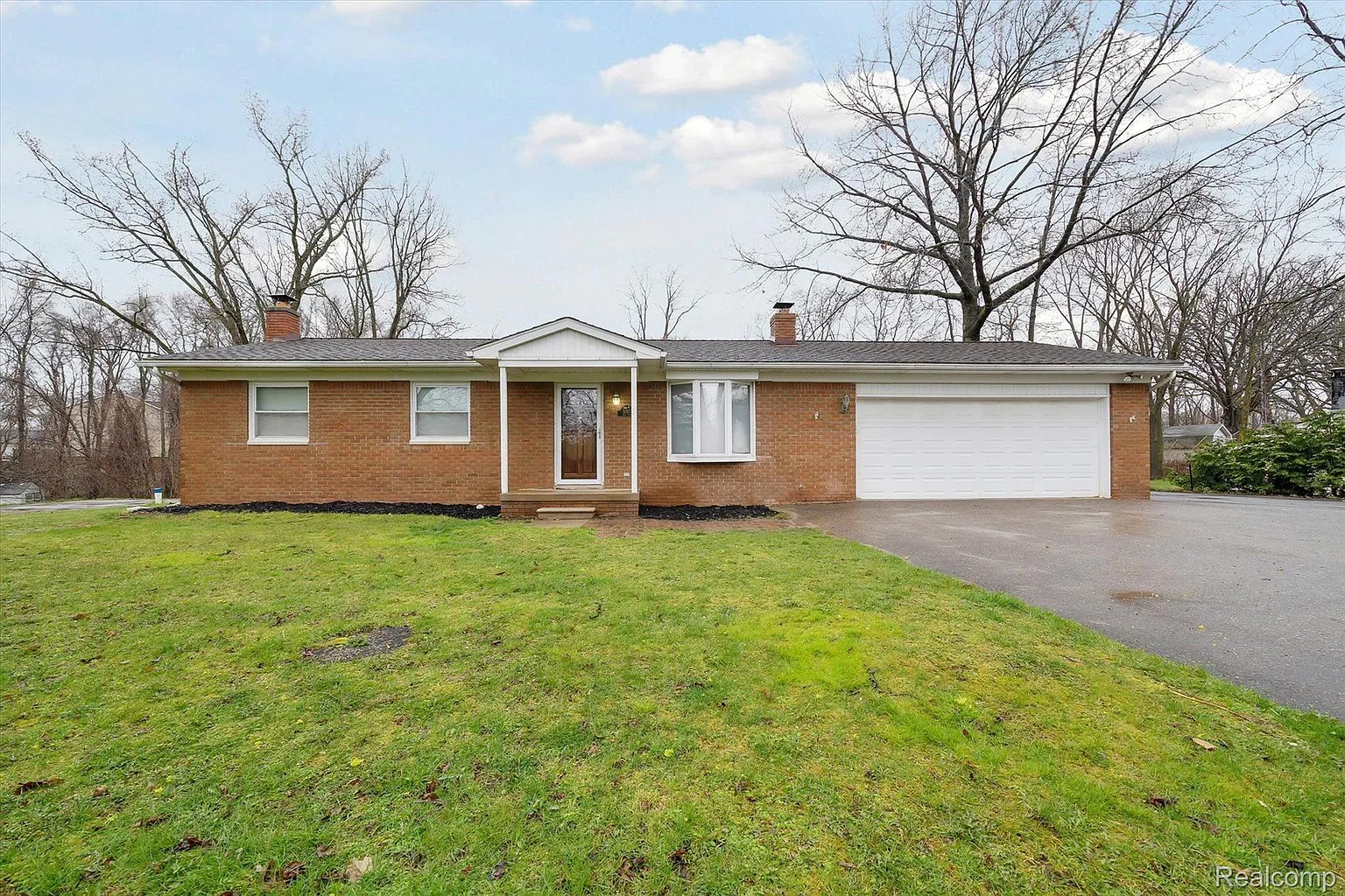 9167 Peer Rd photo 1