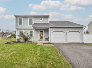 6240 Northbend Dr, Canal Winchester, OH 43110