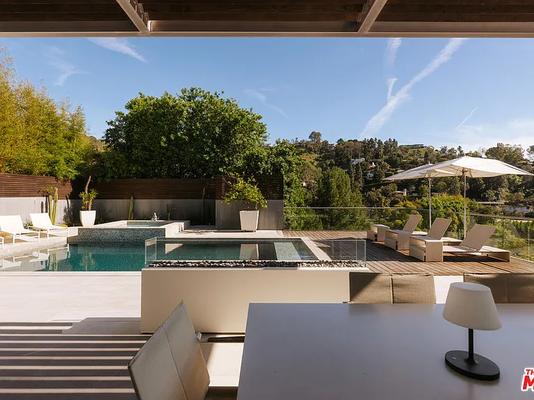 2651 Nichols Canyon Rd — Photo 23