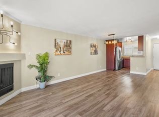 5510 Owensmouth Ave APT 206, Woodland Hills, CA 91367