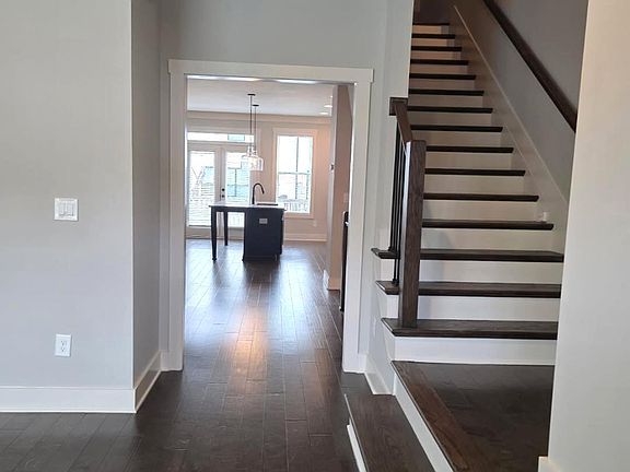 3rd image of 3176 Kincaid Dr