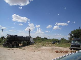 912 W Altman St, Kermit, TX 79745