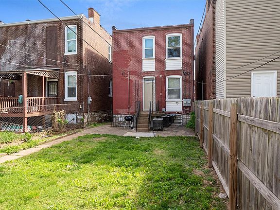 3rd image of 3461 Montana St