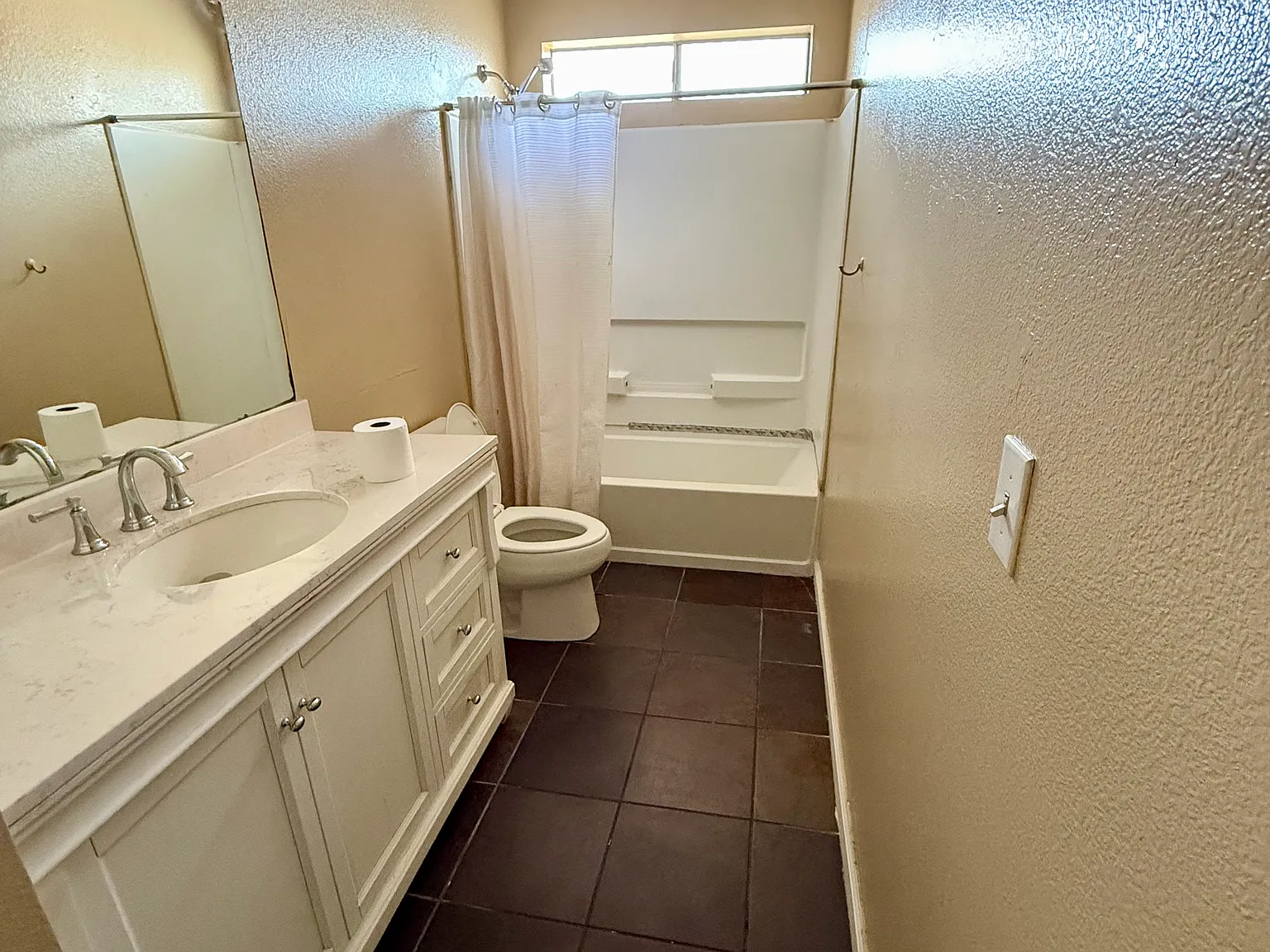 2 bed, 1152 sqft, $1,750 — Photo 3
