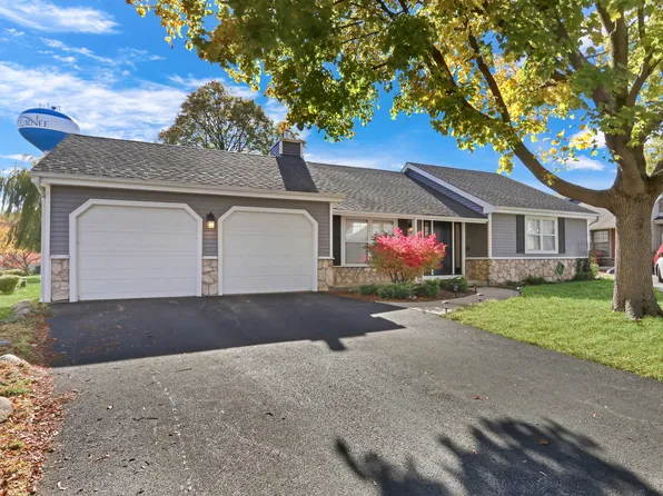 658 White Ct, Gurnee, IL 60031