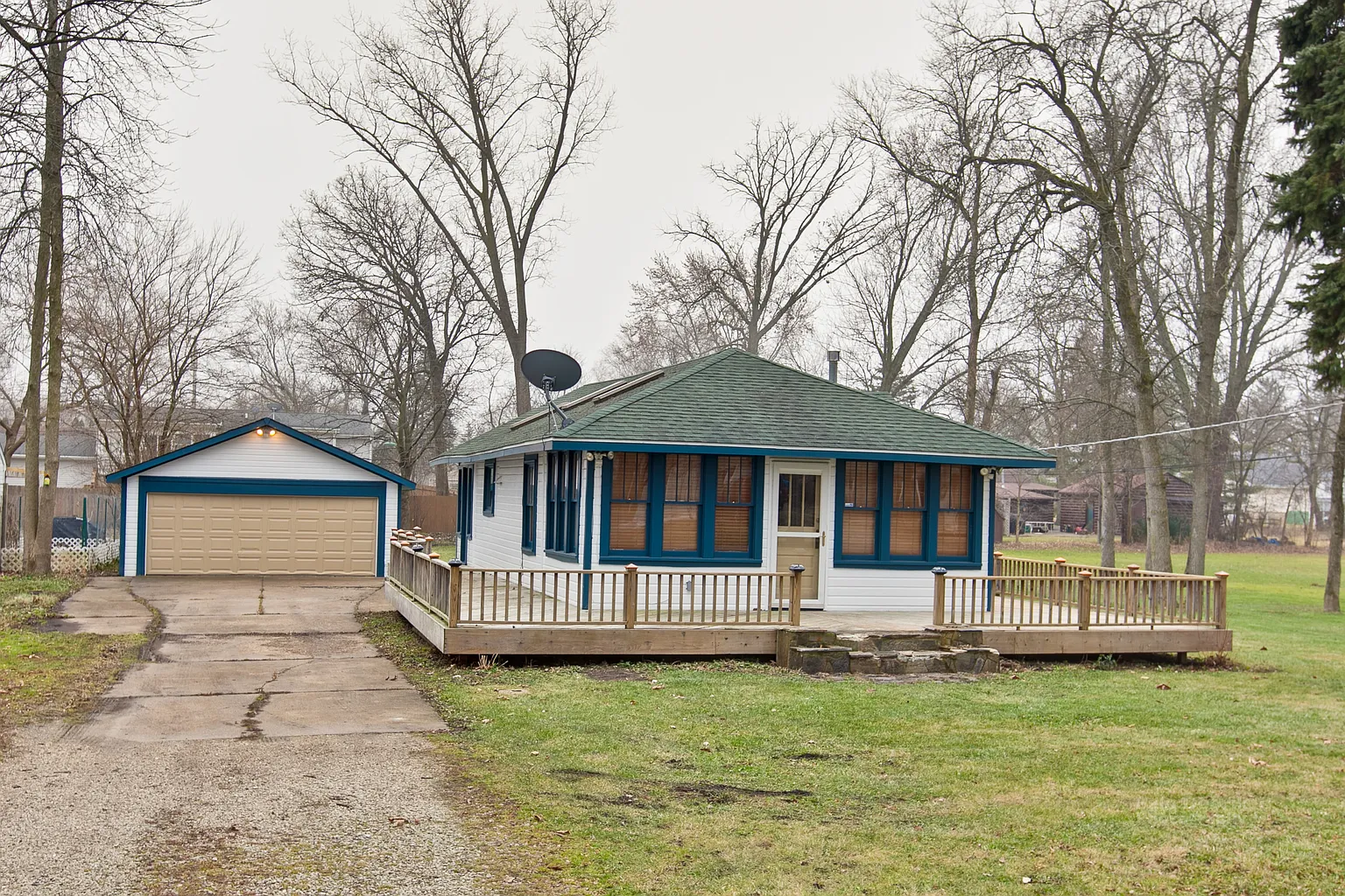 26451 W Grapevine Ave photo 1