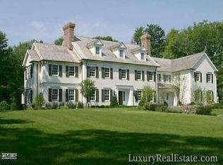 91 Parish Ln, New Canaan, CT 06840