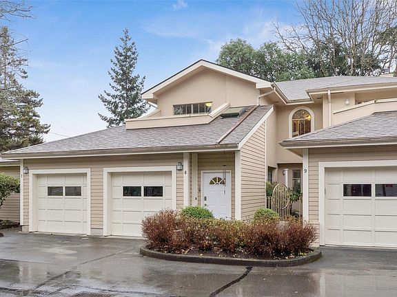 2nd image of 909 Admirals Rd #8