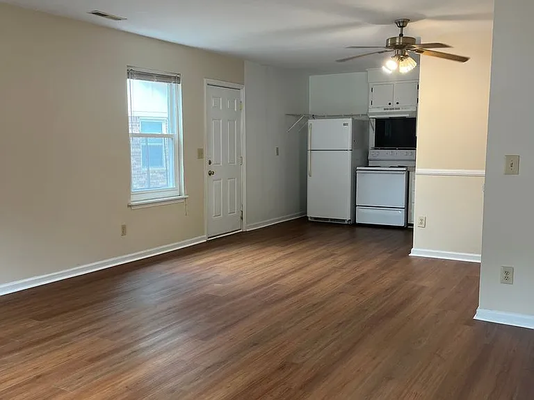 825B Sandpiper Dr — Photo 2