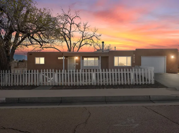 2218 Madeira Dr NE, Albuquerque, NM 87110