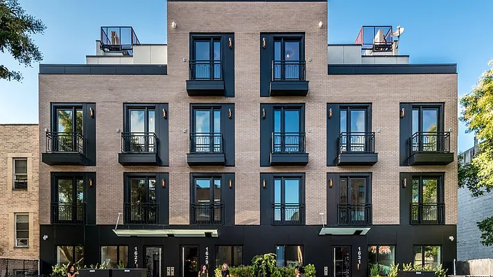 Rented by Nooklyn NYC LLC | media 9