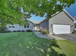 3210 Edgebrooke Dr, Marion, IA 52302