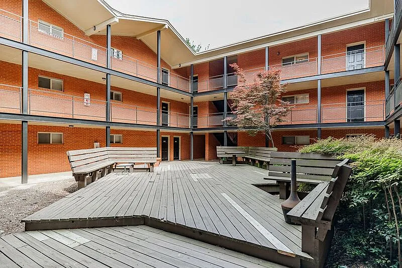 2 bed, 1.0 bath, $1,150 — Photo 1