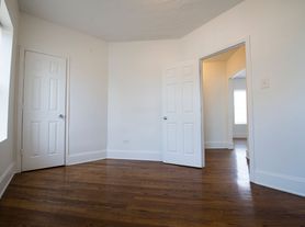 6829 S Dr Martin Luther King Jr Dr Chicago, IL 60637