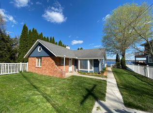 9808 Winston Rd, Pinckney, MI 48169