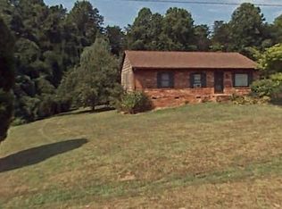 4912 Shulbrook Dr, Winston Salem, NC 27105