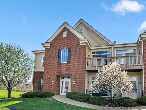 2515 West Colonial Woods DRIVE, Oak Creek, WI 53154