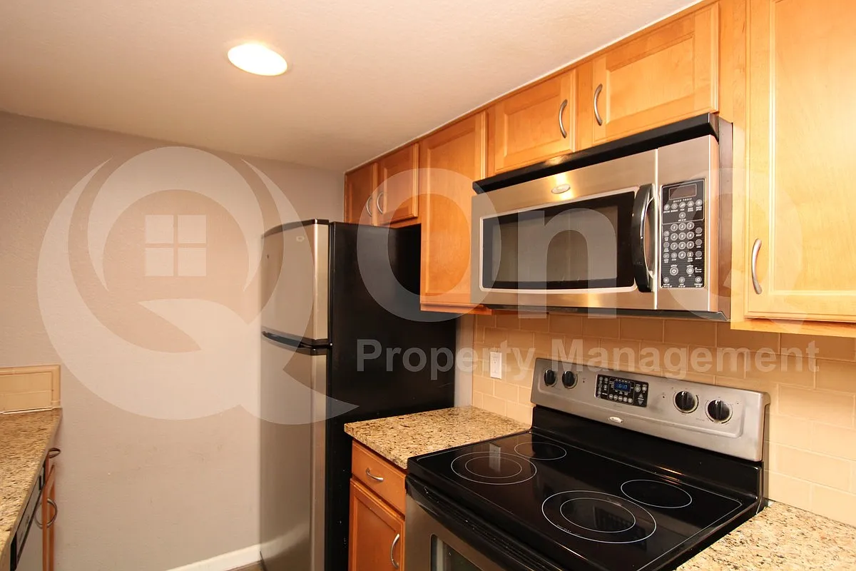 1 bed, 1.0 bath, 622 sqft, $1,149 — Photo 3