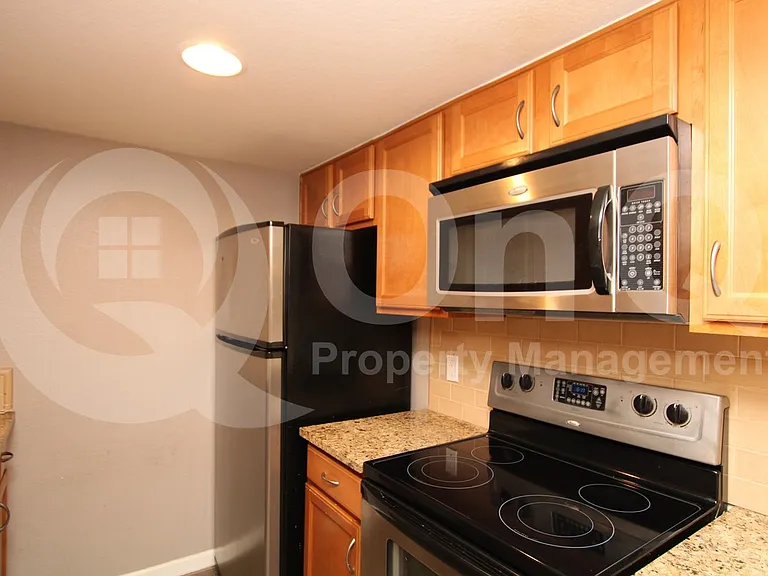 200 E Southern Ave #330 — Photo 3