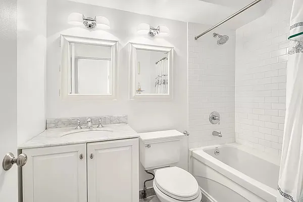 Rented by Douglas Elliman | media 17