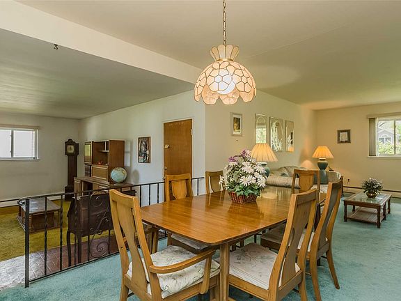 5th image of 17 Eastover Dr