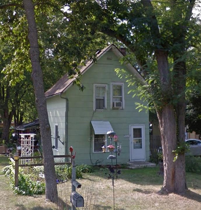 1st image of 1116 Broadway St N
