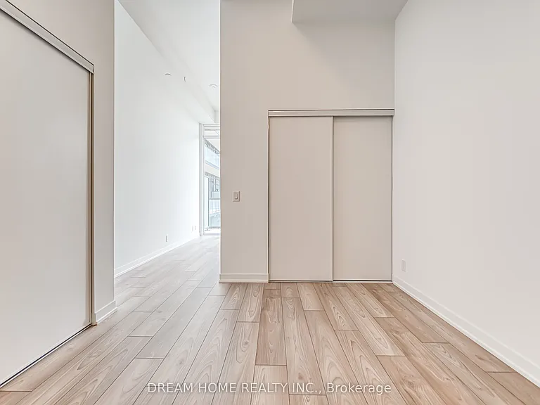 285 Dufferin St #705 — Photo 8