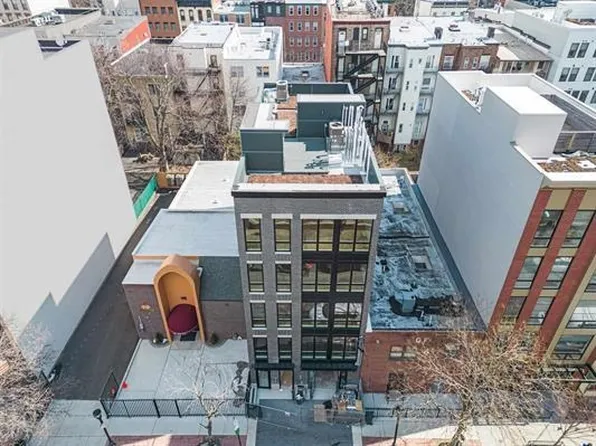 317 Jackson Street image 3 of 16