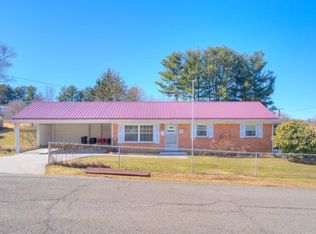 208 Hudson Dr, Dublin, VA 24084