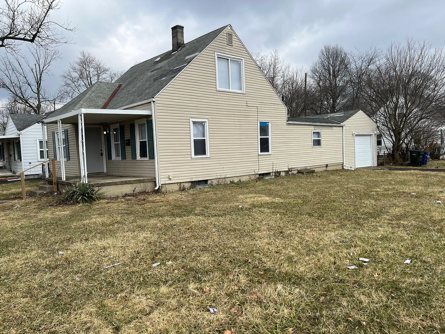 1762 Woodland Ave photo 1