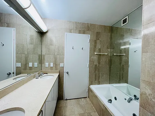 Rented by Oxford Property Group | media 5