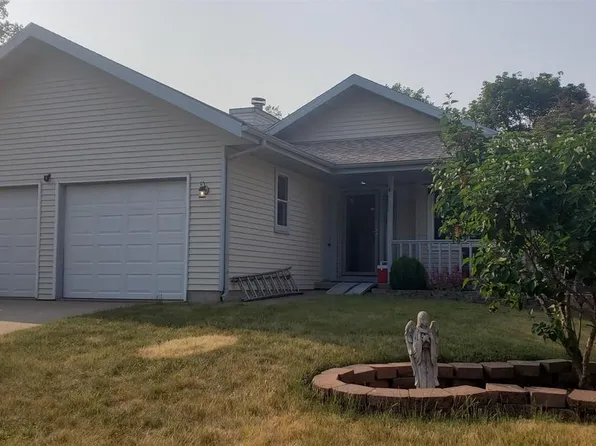 832 Acker Parkway, Deforest, WI 53532
