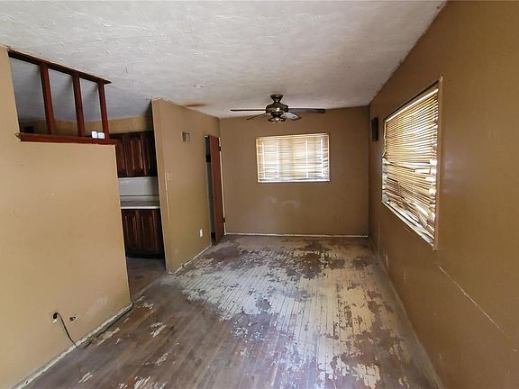 5th image of 10537 Duke Dr
