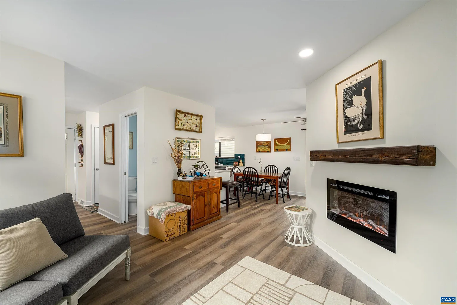 1236 Chatham Rdg photo 1