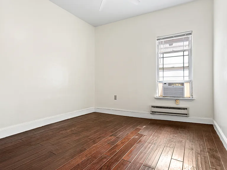 1101 E Palmer St — Photo 7